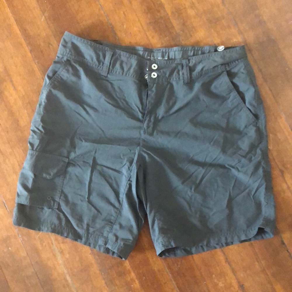 Columbia Omni-shade outdoor shorts